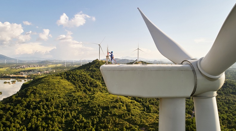 Apple-launched China Clean Energy Fund invests in three wind farms